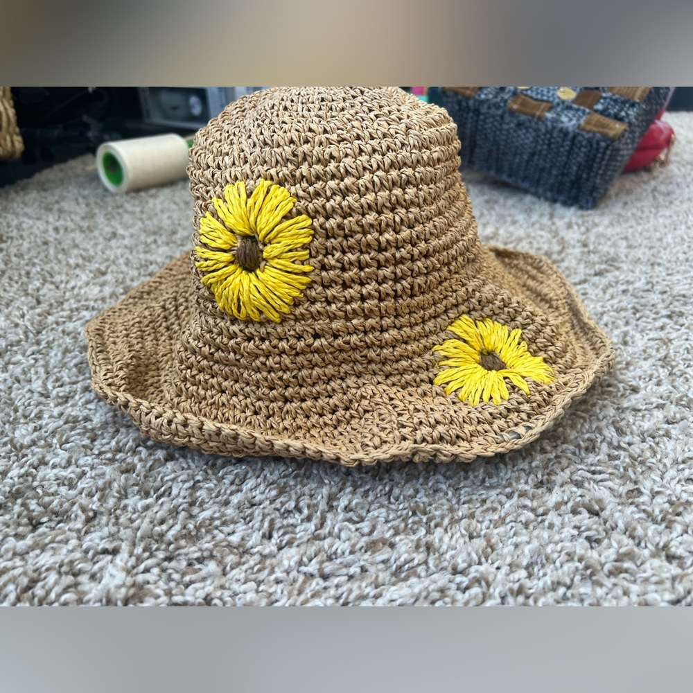 Khaki Flower Decor Straw Hat